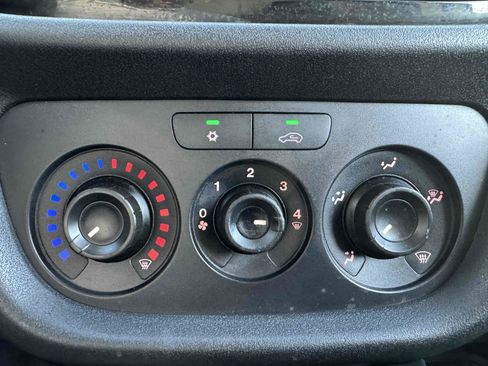 Used 2017 RAM ProMaster City Tradesman SLT w/ Rear Back-up Camera Group image 18