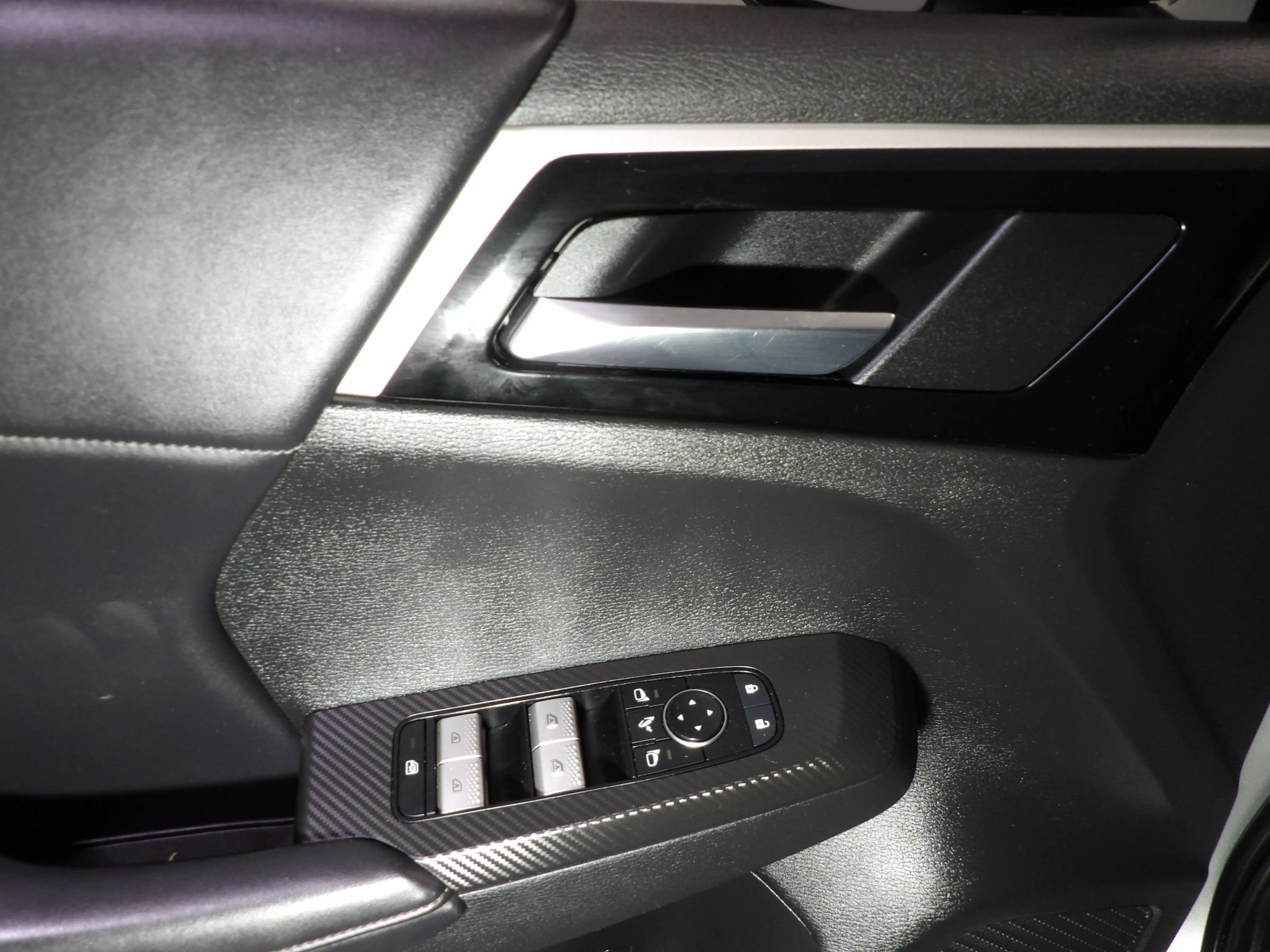 Used 2023 Mitsubishi Outlander ES AWD/4WD image 11