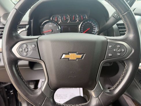 Used 2018 Chevrolet Suburban LT AWD/4WD image 20