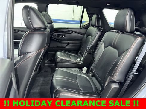 Used 2024 Honda Pilot TrailSport image 17
