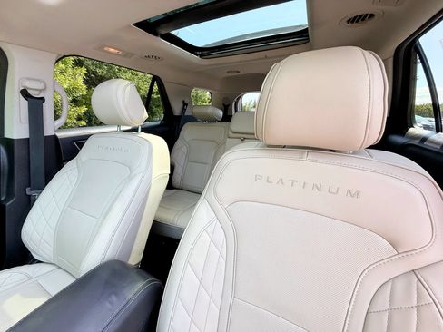 Used 2016 Ford Explorer Platinum AWD/4WD image 35