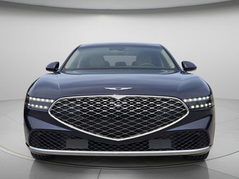 Used 2025 Genesis G90 3.5T AWD/4WD image 5