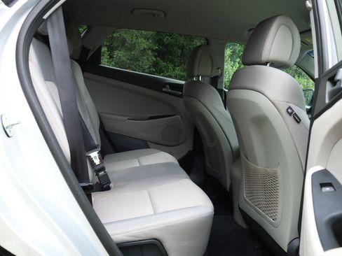 Used 2018 Hyundai Tucson SEL image 12