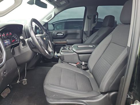 Used 2021 Chevrolet Silverado 1500 LT w/ Bed Protection Package RWD image 8