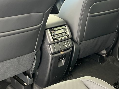 New 2026 Subaru Ascent Limited AWD/4WD image 39