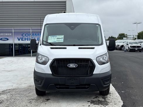 New 2026 Ford Transit 250 148 Medium Roof w/ Load Area Protection Package RWD image 8
