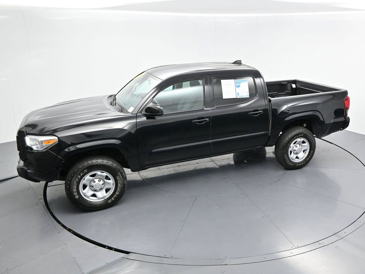 Used 2023 Toyota Tacoma SR w/ SR Convenience Package RWD image 35