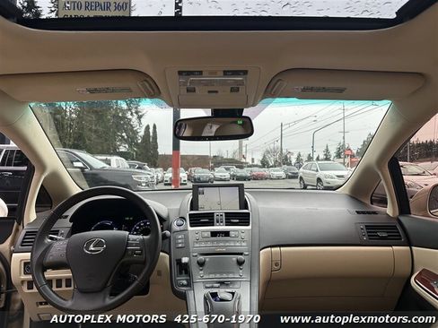 Used 2010 Lexus HS 250h Base image 17