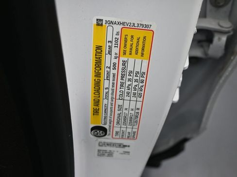 Used 2018 Chevrolet Equinox LS image 9