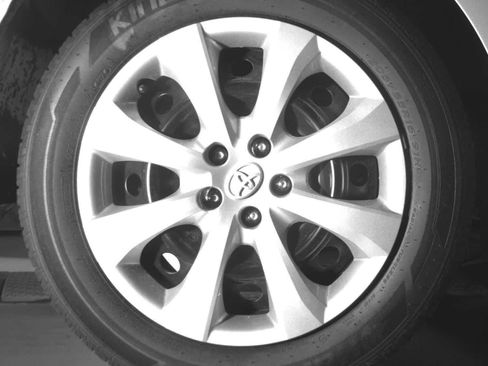 Used 2025 Toyota Corolla LE FWD image 14