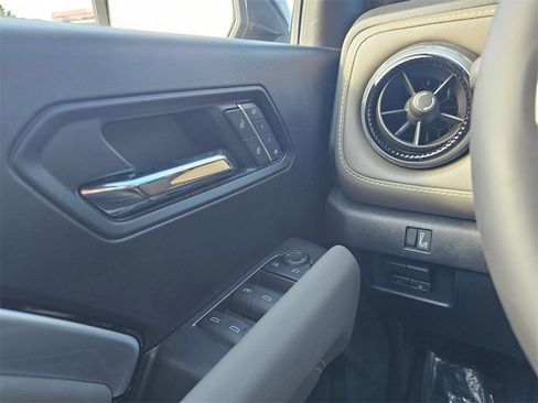 New 2026 Chevrolet Colorado ZR2 w/ ZR2 Bison Edition image 28