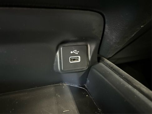 Used 2024 Honda HR-V Sport image 32