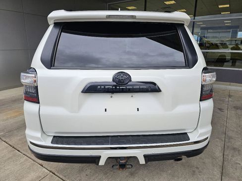 Used 2019 Toyota 4Runner Limited image 4
