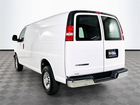 Used 2024 Chevrolet Express 2500 w/ Driver Convenience Package image 5