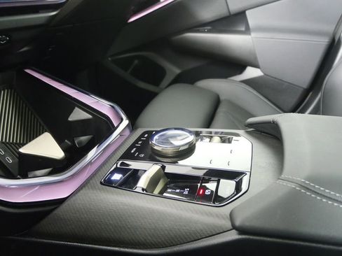 Certified 2025 BMW X3 xDrive30i w/ Premium Package image 21