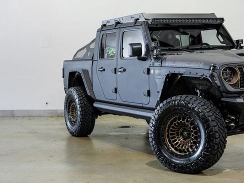 Used 2025 Jeep Gladiator Rubicon w/ Safety Group image 38