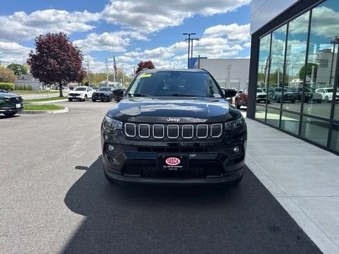 Used 2022 Jeep Compass Latitude w/ Convenience Group AWD/4WD image 7