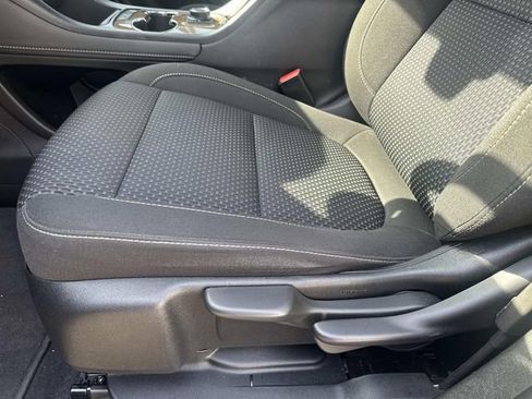 Used 2023 GMC Acadia SLE w/ Elevation Edition image 21