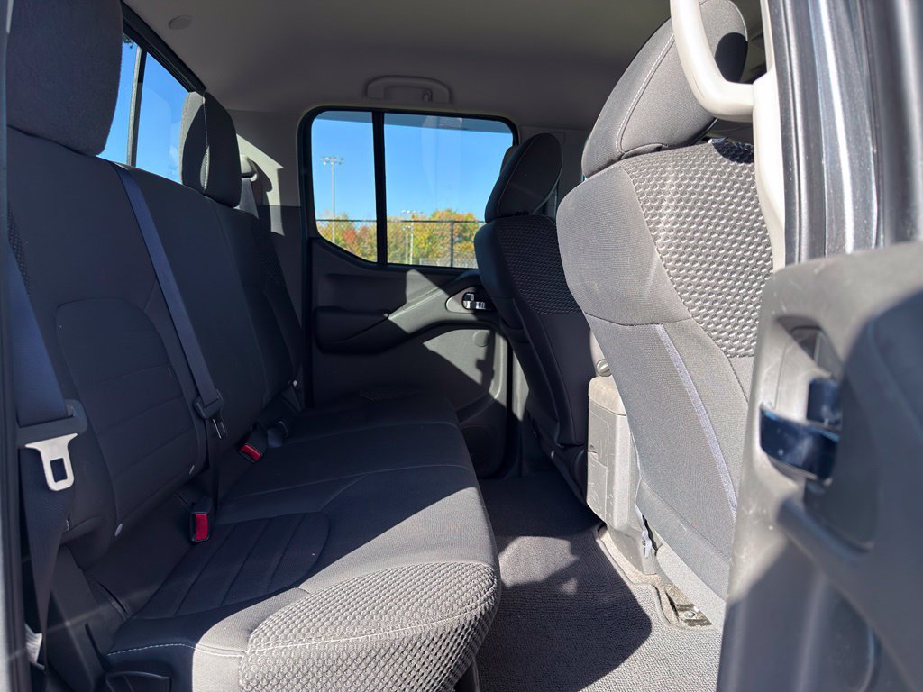Used 2018 Nissan Frontier PRO-4X AWD/4WD image 26