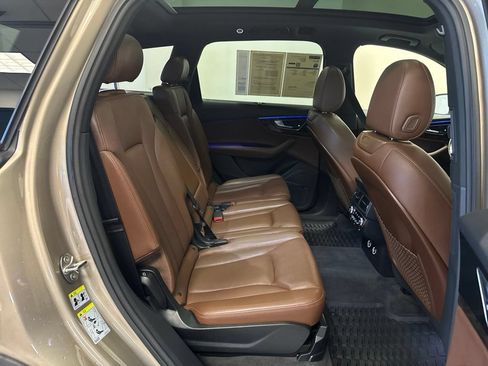 Used 2019 Audi Q7 3.0T Prestige w/ Prestige Package AWD/4WD image 45