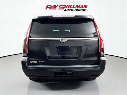 Used 2016 Cadillac Escalade Premium image 6