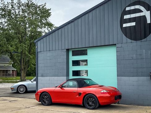 Used 2002 Porsche Boxster RWD image 4