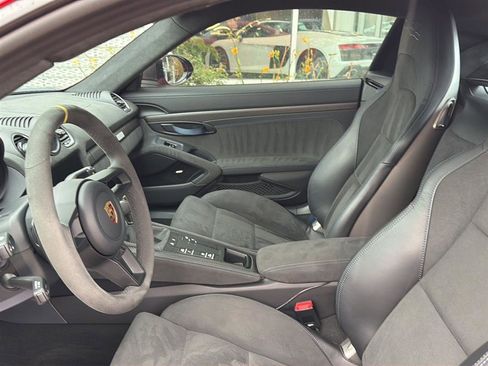 Used 2024 Porsche 718 Cayman GT4 RS image 10