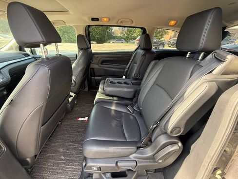 Used 2025 Honda Odyssey EX-L image 10