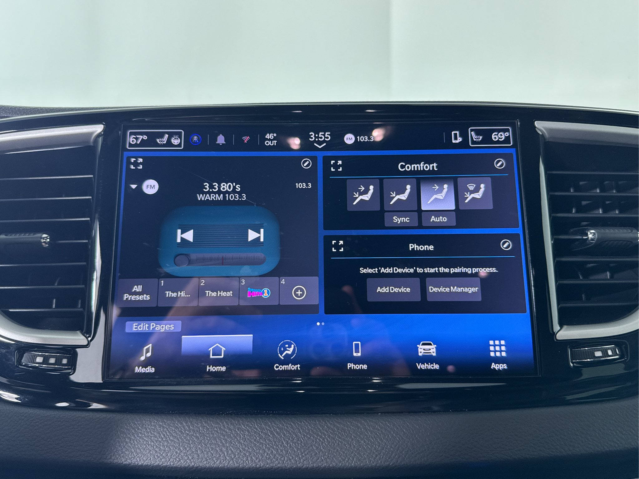 Used 2025 Chrysler Pacifica Select FWD image 18