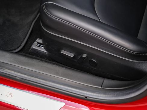 Used 2018 Tesla Model 3 Long Range RWD image 25
