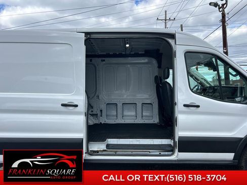 Used 2022 Ford Transit 250 Medium Roof image 30