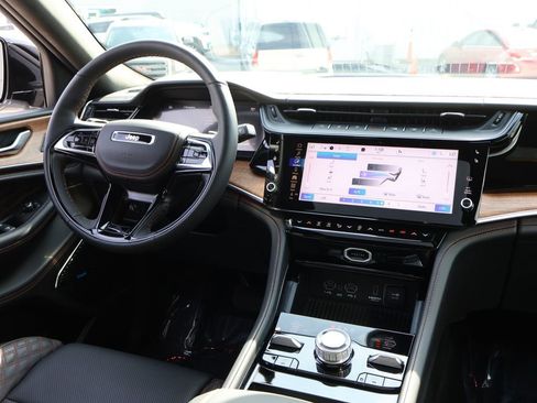 New 2026 Jeep Grand Cherokee L Summit AWD/4WD image 14