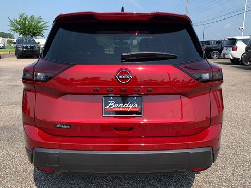 New 2026 Nissan Rogue Dark Armor FWD image 4
