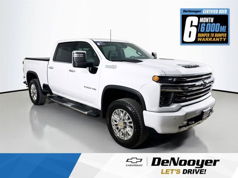 Used 2022 Chevrolet Silverado 2500 High Country w/ Z71 Off-Road Package AWD/4WD image 1
