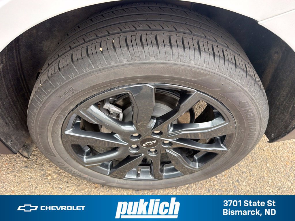 Used 2023 Chevrolet Equinox RS w/ LPO, Floor Liner Package FWD image 28