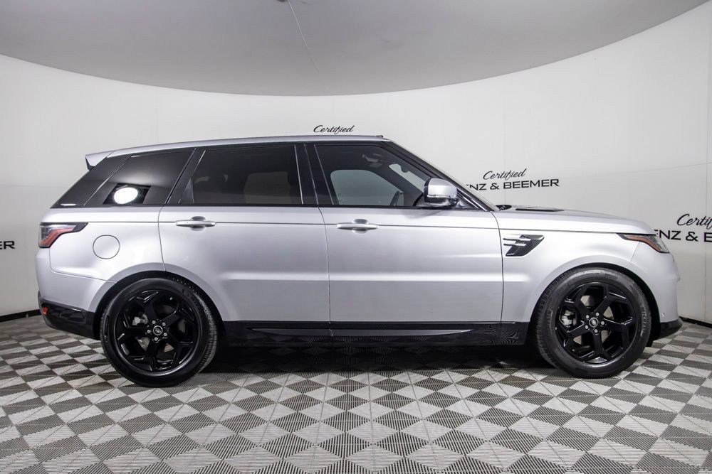 Used 2020 Land Rover Range Rover Sport HSE AWD/4WD image 3