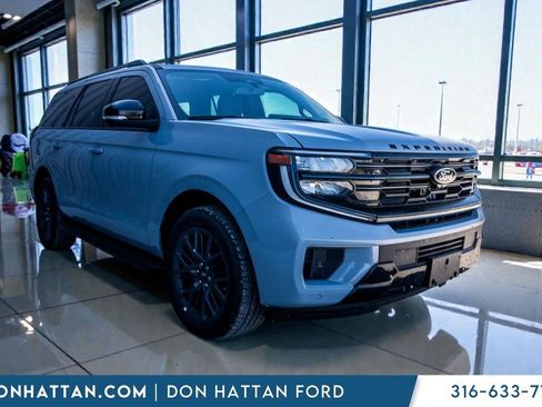 New 2026 Ford Expedition Platinum w/ Stealth Appearance Package AWD/4WD image 36