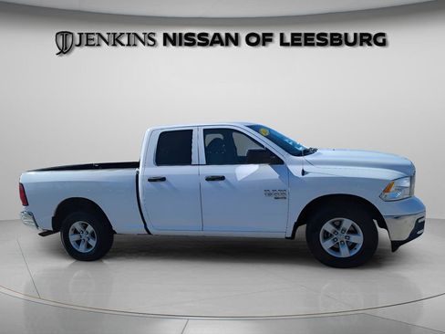 Used 2024 RAM 1500 Classic SLT image 15