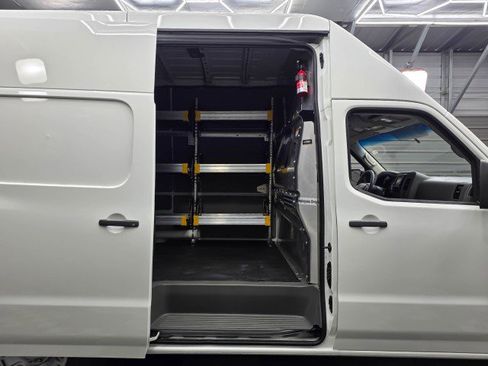 Used 2021 Nissan NV 2500 SV w/ Navigation Package RWD image 13