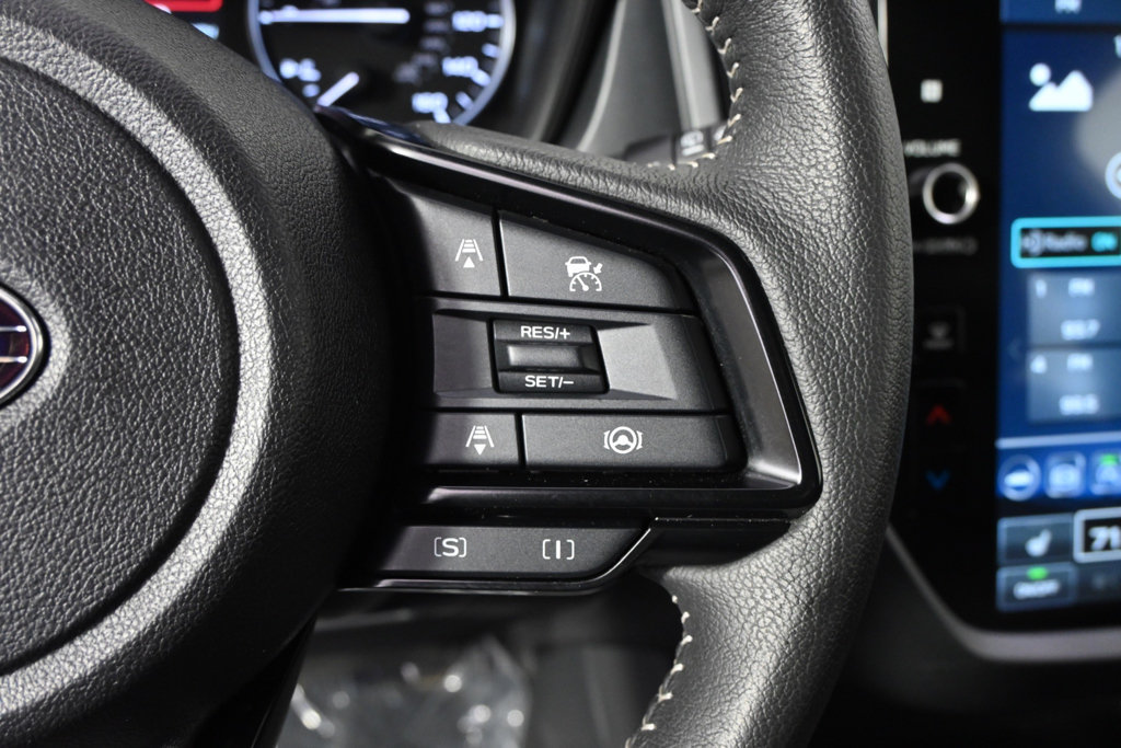 Used 2025 Subaru Forester Premium AWD/4WD image 32