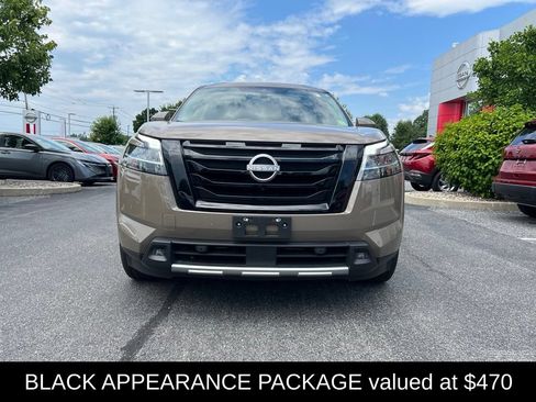 Certified 2024 Nissan Pathfinder Platinum w/ Lighting Package (N93) AWD/4WD image 7