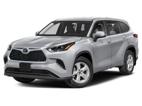 Used 2024 Toyota Highlander LE AWD/4WD image 1