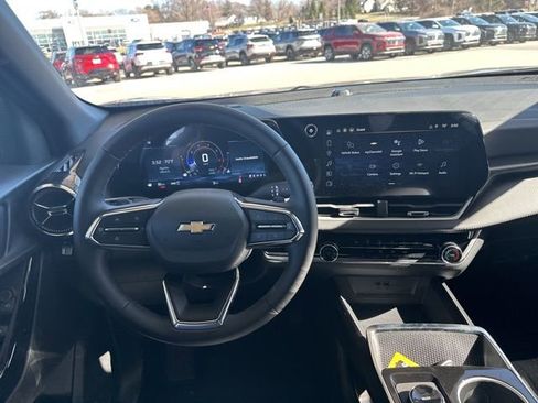 New 2026 Chevrolet Equinox LT AWD/4WD image 23