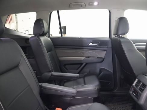 Used 2022 Volkswagen Atlas SEL R-Line image 24