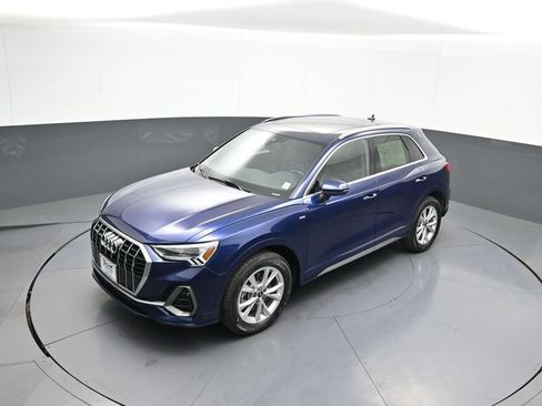 Used 2023 Audi Q3 2.0T Premium Plus AWD/4WD image 34