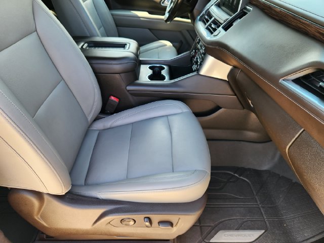 Used 2021 Chevrolet Tahoe LT w/ LT Signature Package RWD image 14