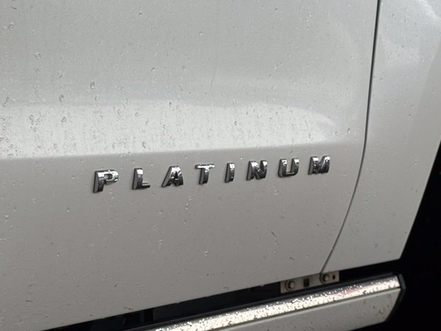 Used 2018 Ford Expedition Max Platinum AWD/4WD image 6