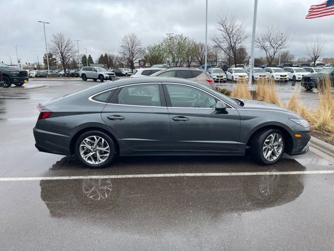 Used 2023 Hyundai Sonata SEL FWD image 3