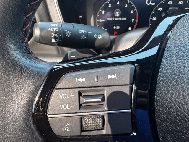 Used 2025 Honda Pilot Black Edition image 23