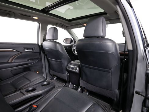Used 2014 Toyota Highlander Limited Platinum image 20